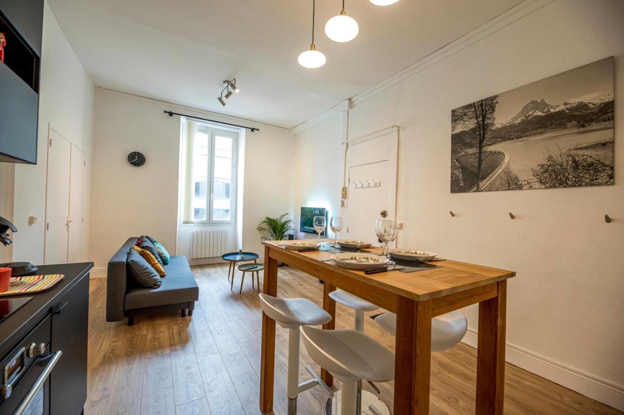 Coeur De Ville, Magnifique Appartement + Parking Pau Exterior foto